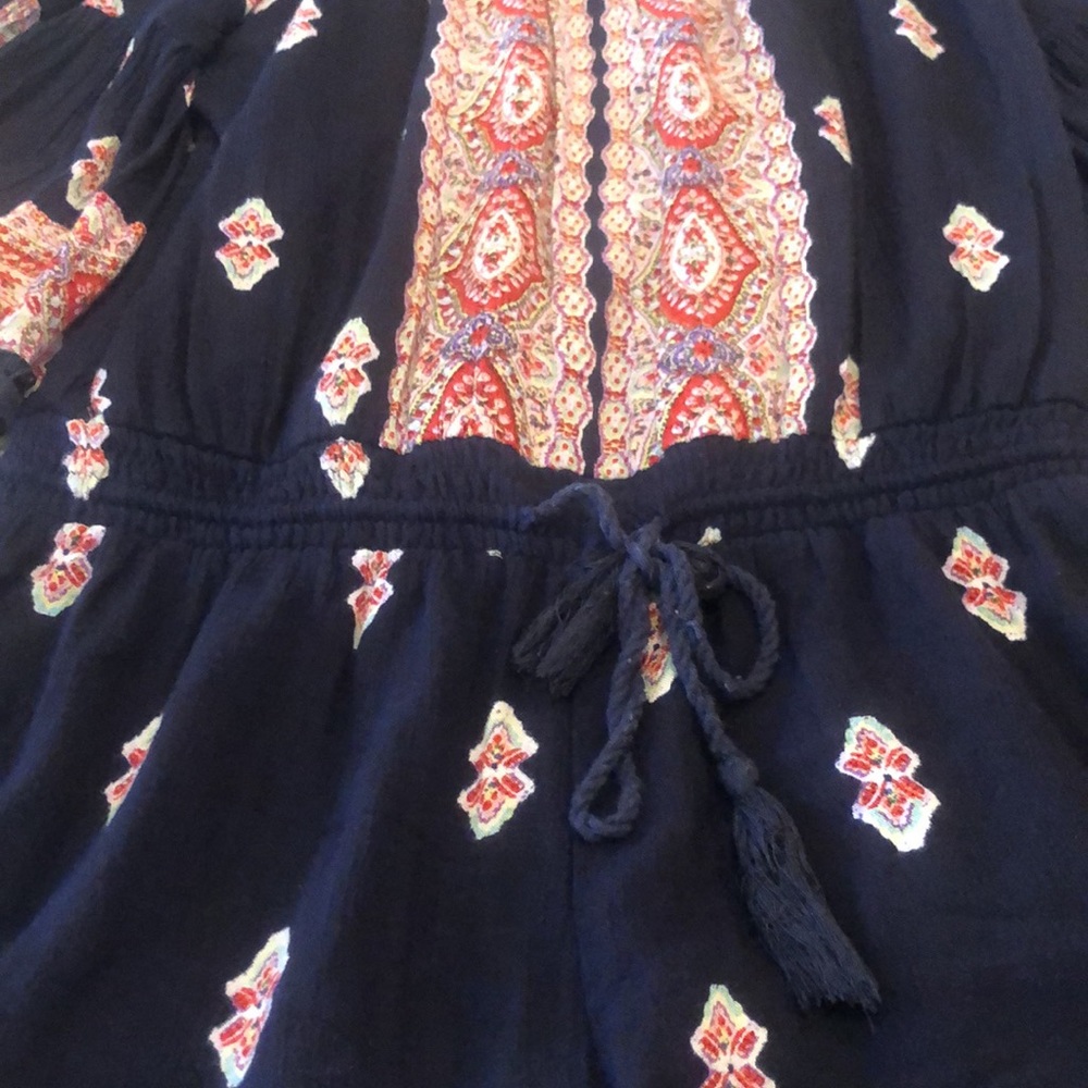 EUC Off the shoulder romper - Picture 7 of 8